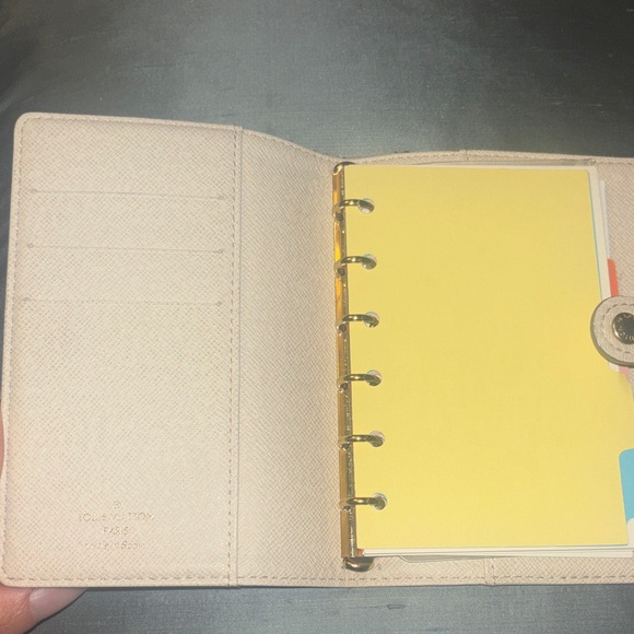 Louis Vuitton PM Agenda - Picture 3 of 14